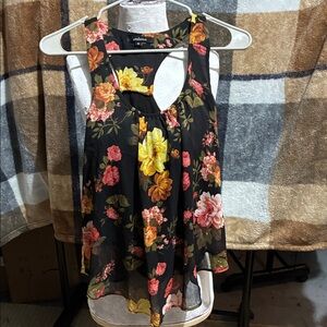 Floral Sleeveless Top with Keyhole Detail